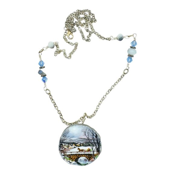 1989 Avon Dashing Through The Snow Broken China Necklace W Multifaceted Crystals - Picture 1 of 17